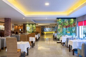 Breakfast area - Asteria Family Resort Belek (Ex. Aquaworld Belek) (Serik)