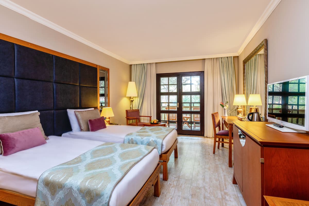 Nature Standard Room | Free minibar items, in-room safe, soundproofing, free WiFi