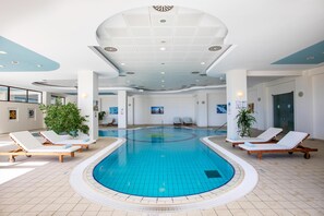Indoor pool, outdoor pool, pool umbrellas, pool loungers - Asteria Family Resort Belek (Ex. Aquaworld Belek) (Serik)
