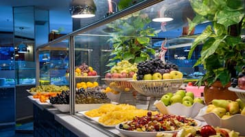 6 Restaurants, Frühstück, Mittagessen, Abendessen, internationale Küche