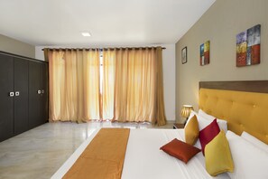1 bedroom, in-room safe, desk, soundproofing - Palm Beach Inn and Sea Shells Cabanas (Bentota)