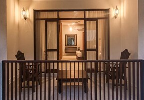 1 habitación, caja de seguridad en la habitación y escritorio 