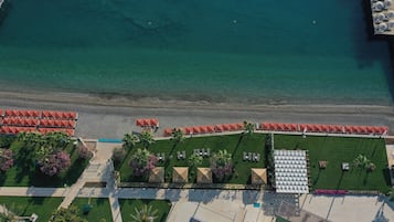 Private beach, sun loungers, beach umbrellas, beach towels
