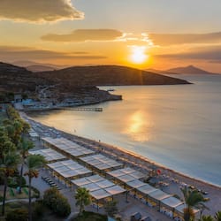 Spiaggia privata, lettini da mare, ombrelloni, teli da spiaggia