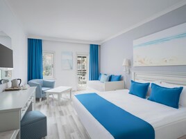 Standard Sea View Room | Rúmföt af bestu gerð, míníbar, öryggishólf í herbergi, hljóðeinangrun