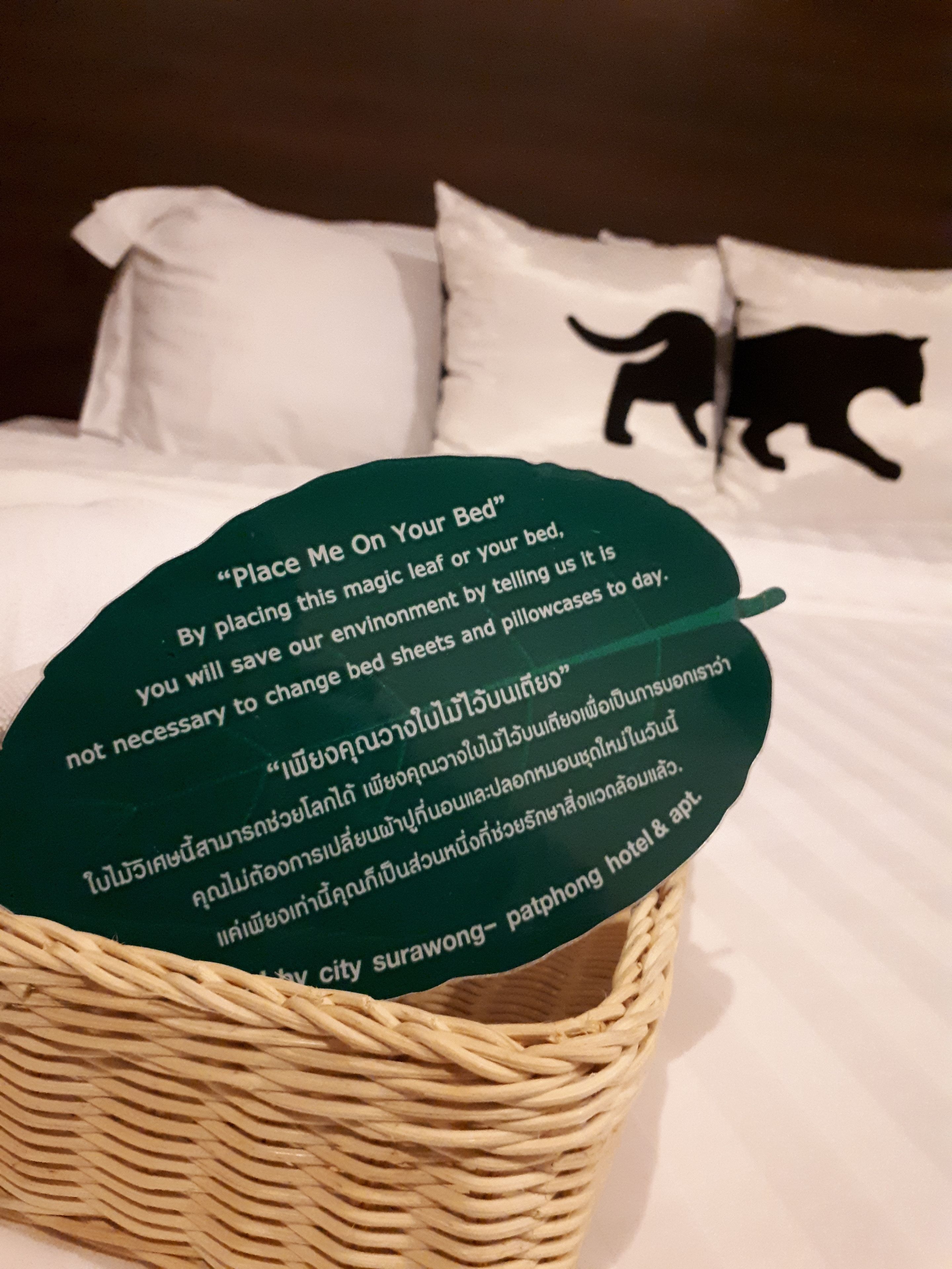 hypo-allergenic bedding, desk, free wifi, bed sheets