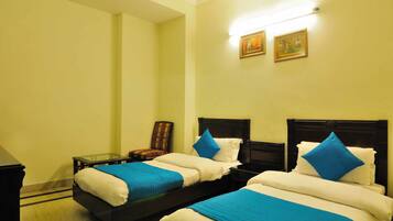 Deluxe Double or Twin Room, Non Smoking | Premium bedding, free wired Internet