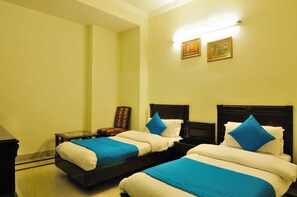 Deluxe Double or Twin Room, Non Smoking | Premium bedding, free wired Internet