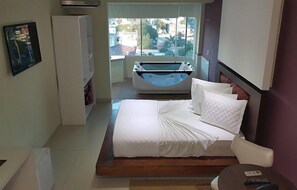 Honeymoon Double Room - Emirates Hotel & Suítes (Santana do Livramento)