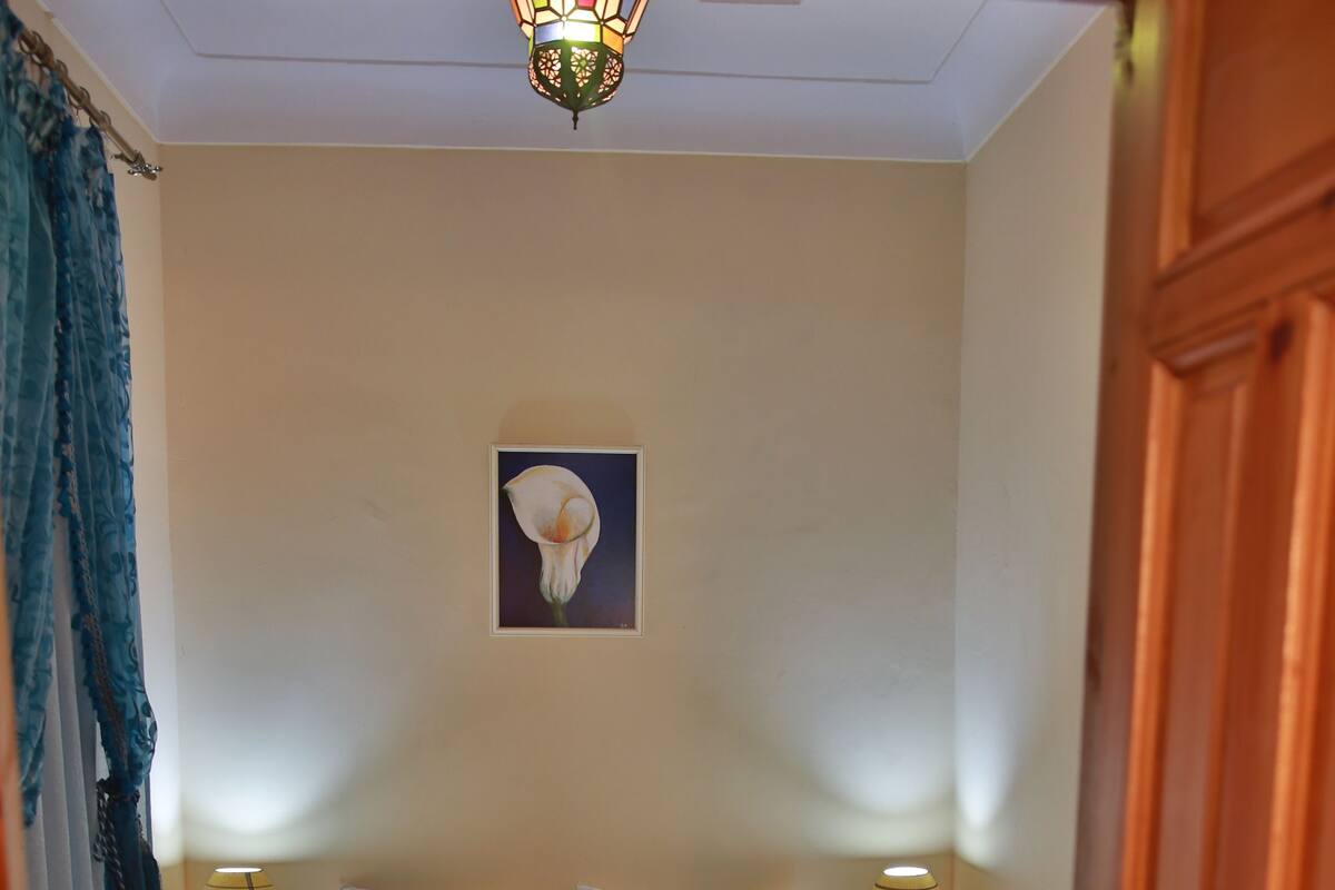 Premium bedding, in-room safe, iron/ironing board, free cots/infant beds