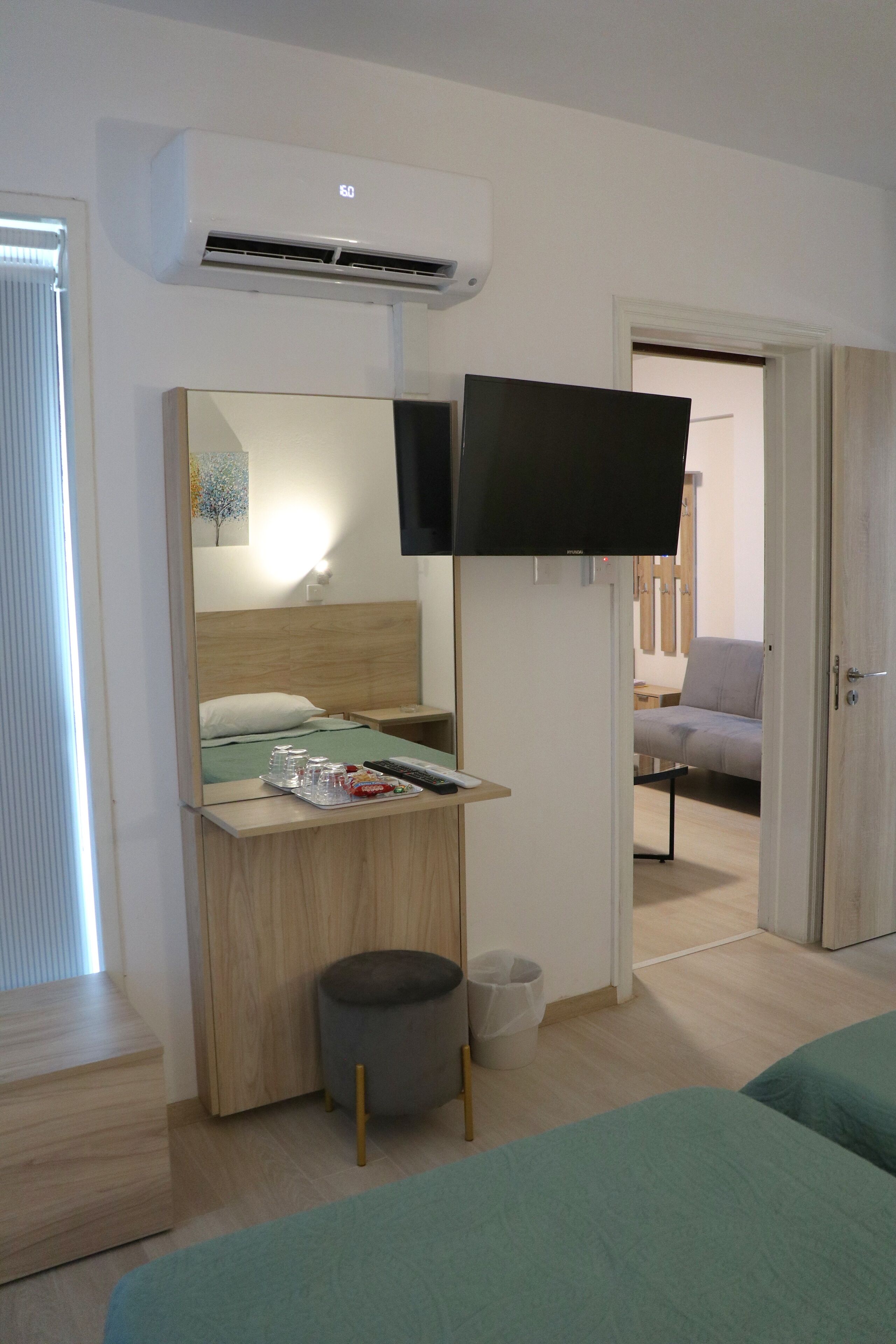 Free cots/infant beds, free WiFi, bed sheets