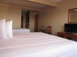 Minibar, blackout drapes, free WiFi