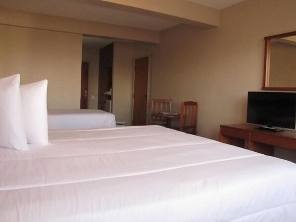 Minibar, blackout curtains, free WiFi