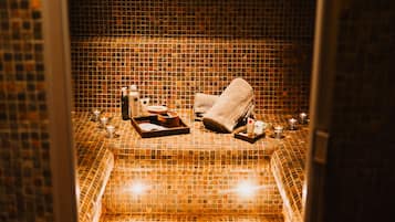 Een stoombad, een Turks bad/hammam