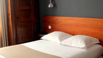 Standard Double Room Courtyard side | In-room safe, desk, free cots/infant beds, rollaway beds