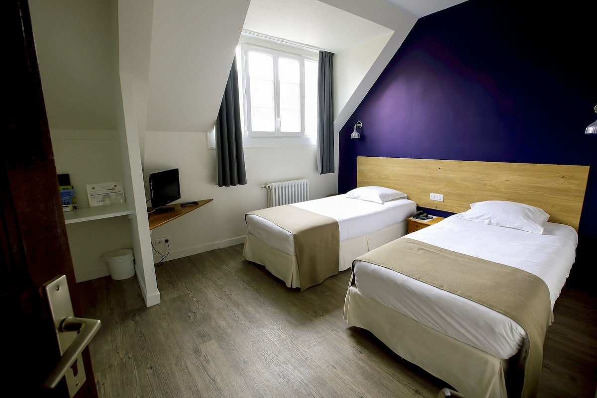 In-room safe, desk, free cribs/infant beds, rollaway beds