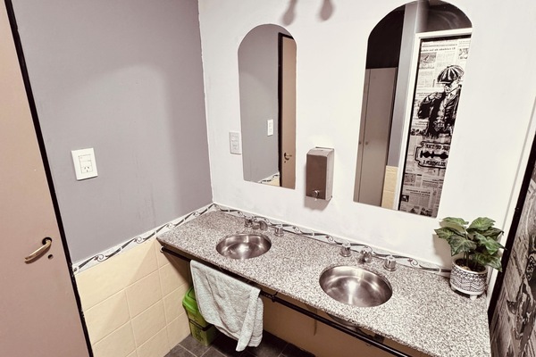Traditional Shared Dormitory | Bathroom | Shower, bidet, soap, shampoo
