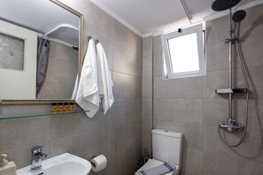 Studio, Sea View | Bathroom - Yiannis Apartments (Rethymno)