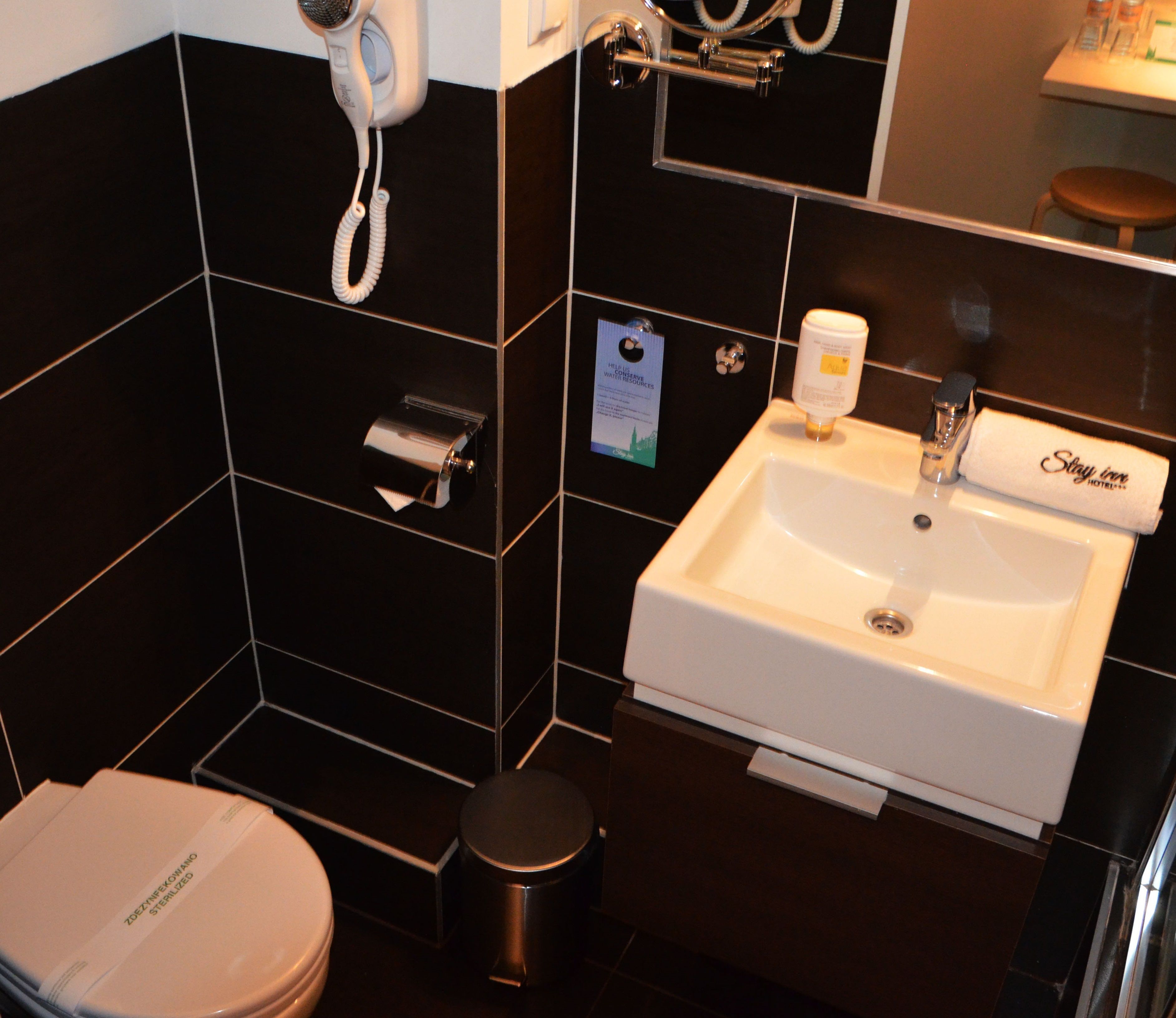 small dbl room | bathroom | shower, free toiletries, towels