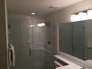 Dusj på badet