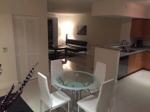 Restauration dans la chambre