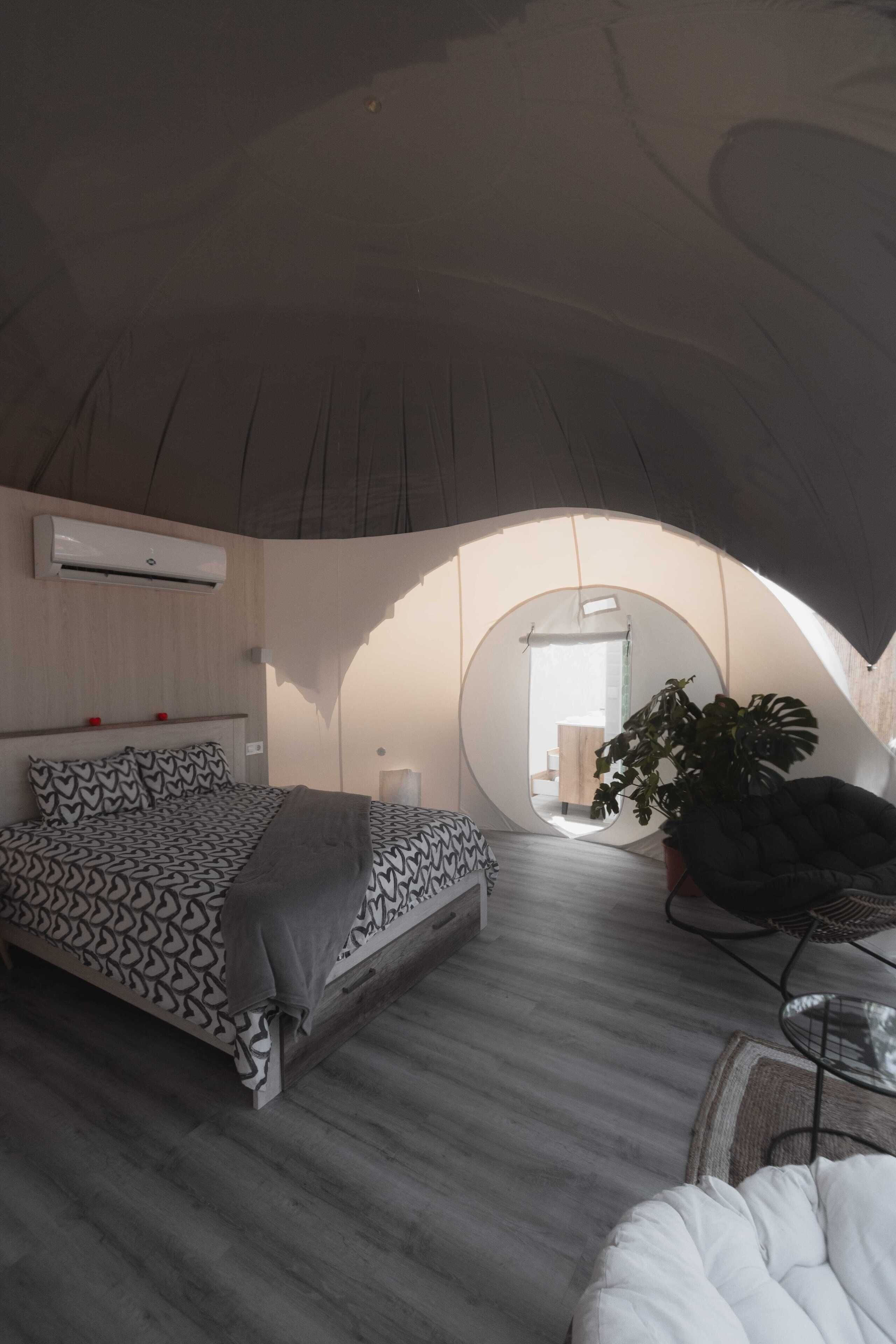 Cabaña superior (Bubble) | Cortinas opacas, tabla de planchar con plancha, ropa de cama