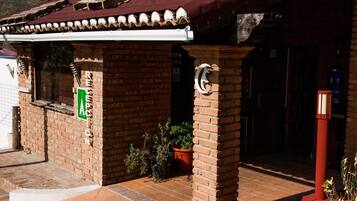 Entrada al alojamiento