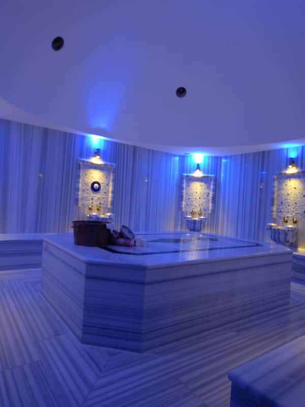 Steam room, Turkish bath/hammam, body treatments, facials, massages