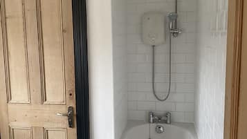 Apartment, Private Bathroom (74 Wilson St) | Bathroom | Towels