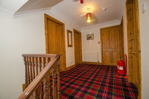 Staircase - Knight's Rest Guest House (Airdrie)