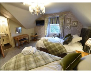 Superior Double or Twin Room, Ensuite - The Gateway Inn (Kendal)