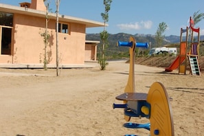 Children's play area - outdoor - Camping Terra Alta (Bot)