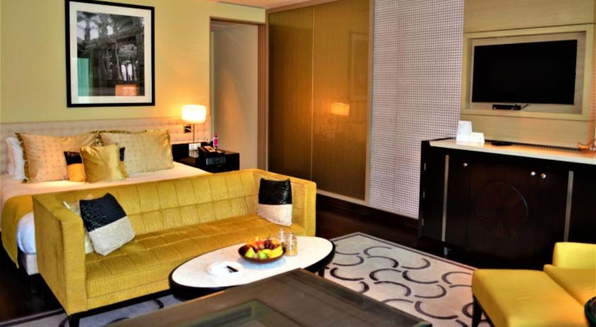 Living area | LED TV, DVD player, iPod dock, MP3 dock