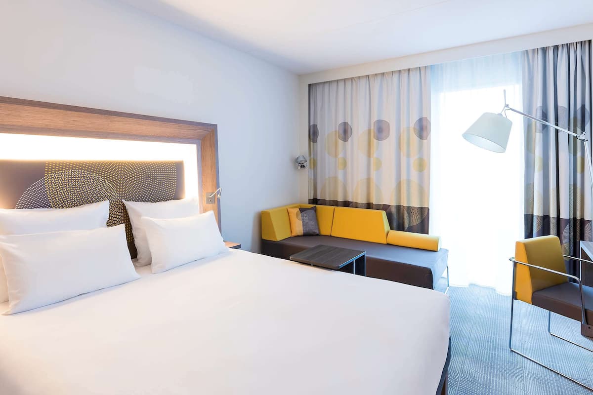 1 bedroom, in-room safe, desk, laptop workspace