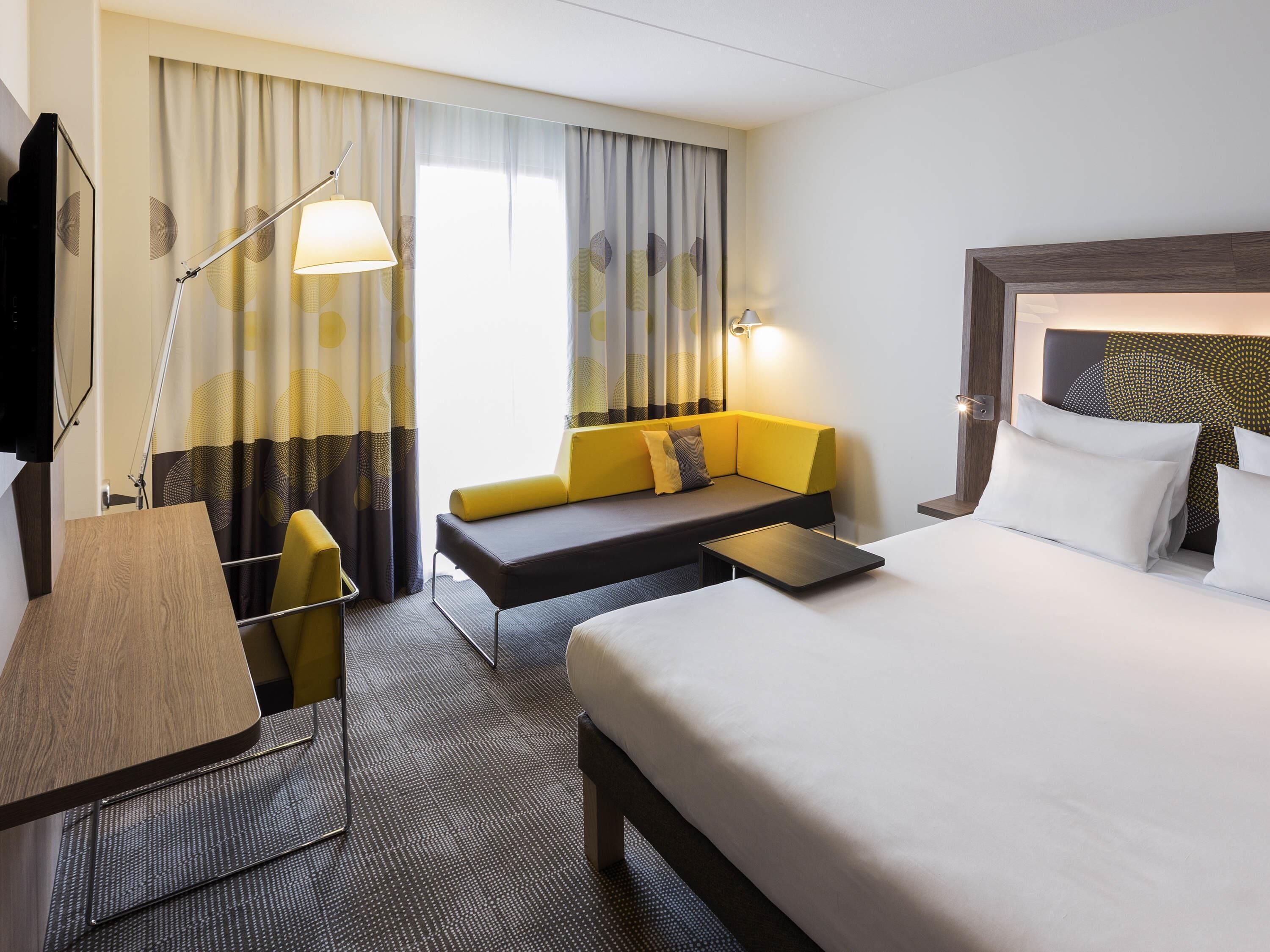 In-room safe, desk, laptop workspace, soundproofing