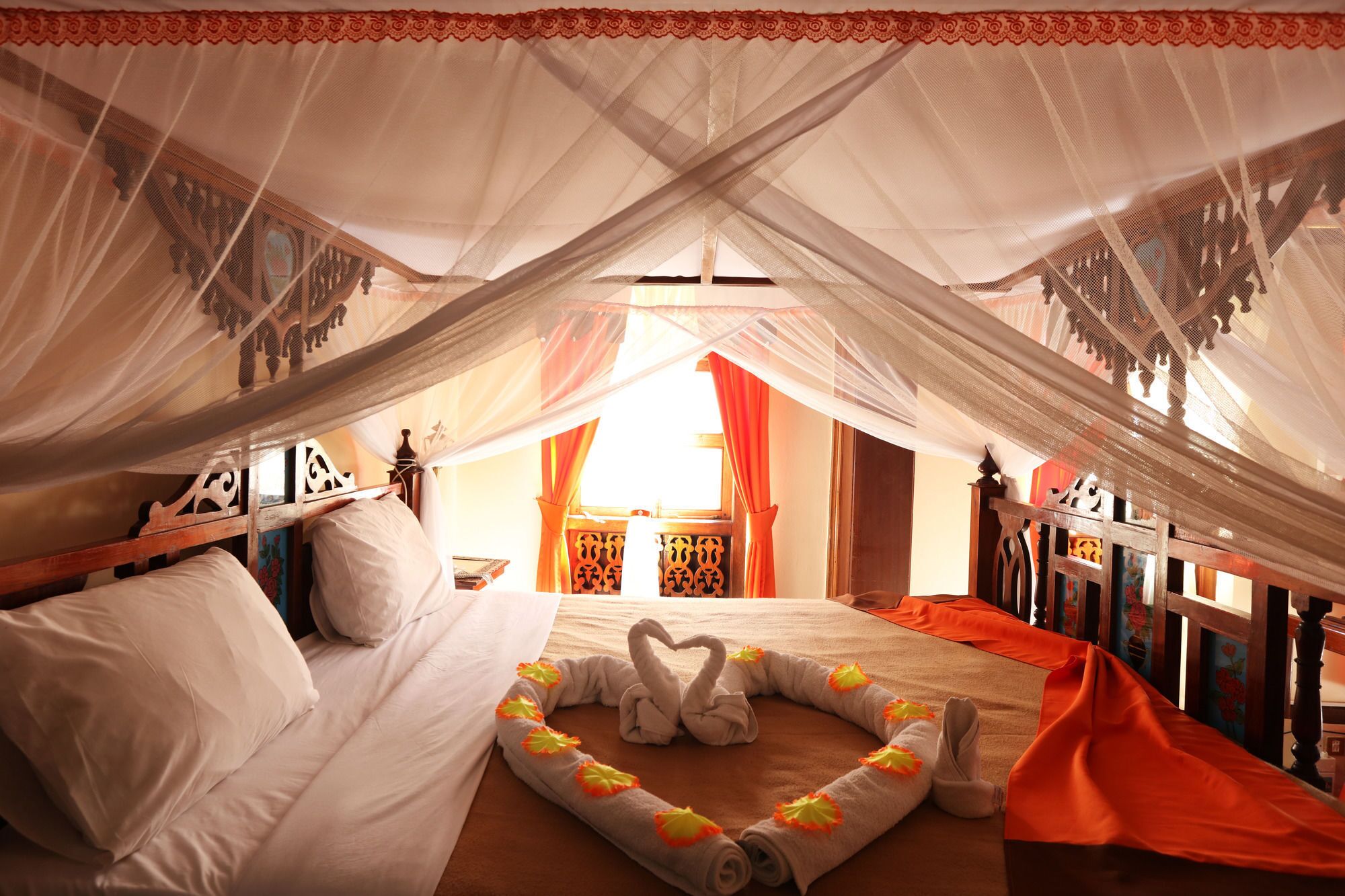 Premium bedding, minibar, desk, iron/ironing board