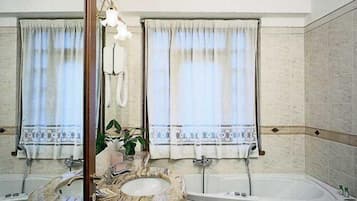 Free toiletries, bathrobes, slippers, bidet