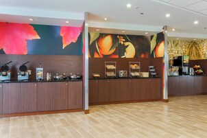 Desayuno bufé gratuito y diario