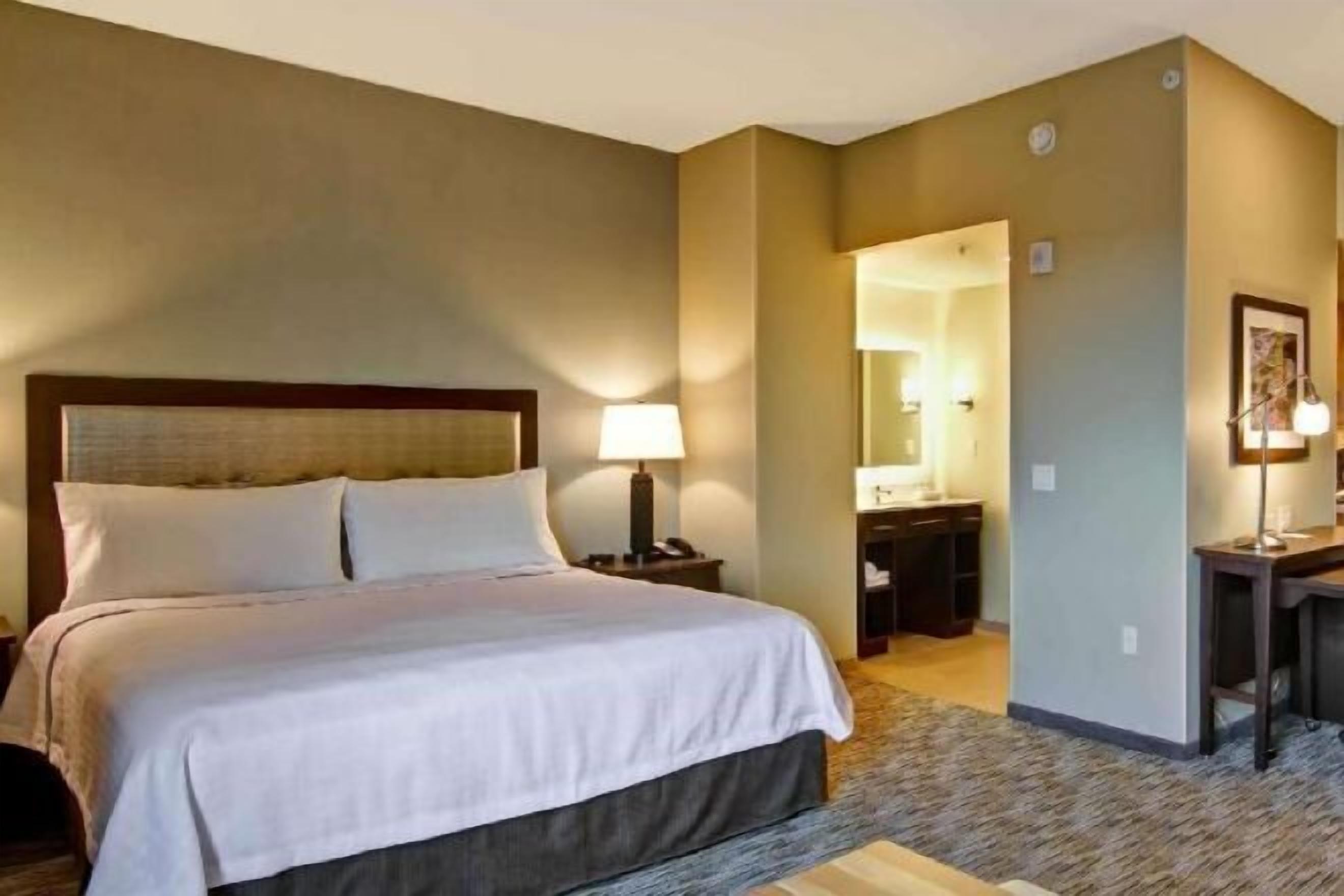 低刺激性寝具、セーフティボックス (室内)、アイロン / アイロン台、ベビーベッド (無料)