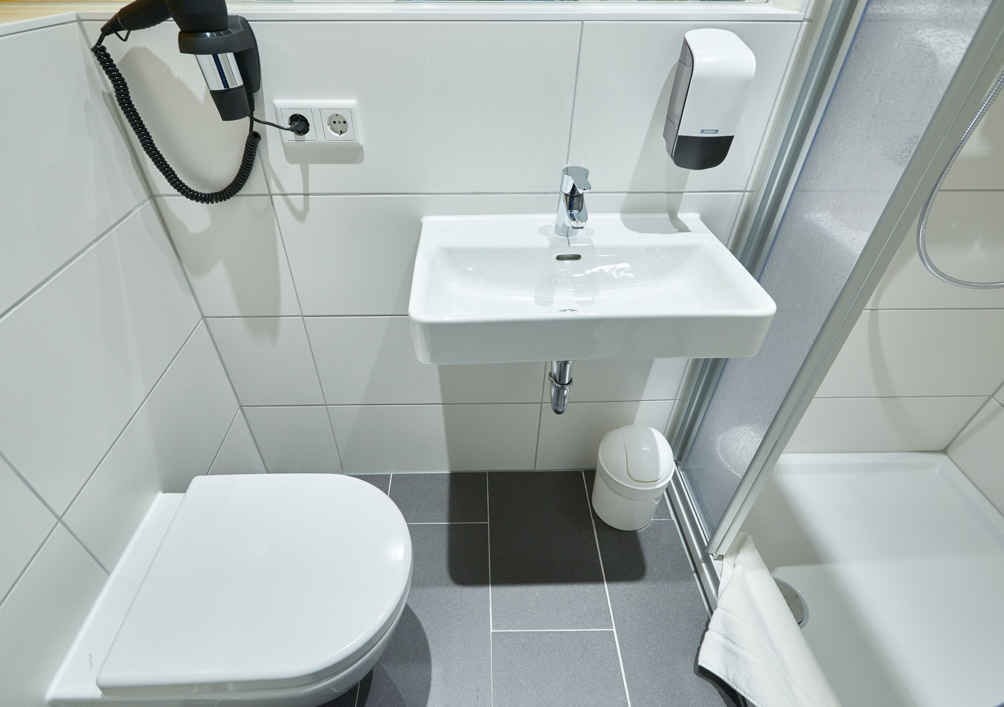 Baño | Ducha y toallas