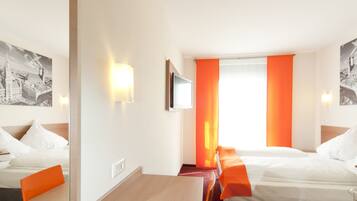 Standard-Doppelzimmer | Schreibtisch, schallisolierte Zimmer, Babybetten, kostenloses WLAN