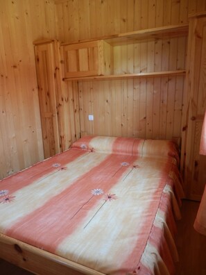 2 bedrooms - Camping Lluçanés (Olost)
