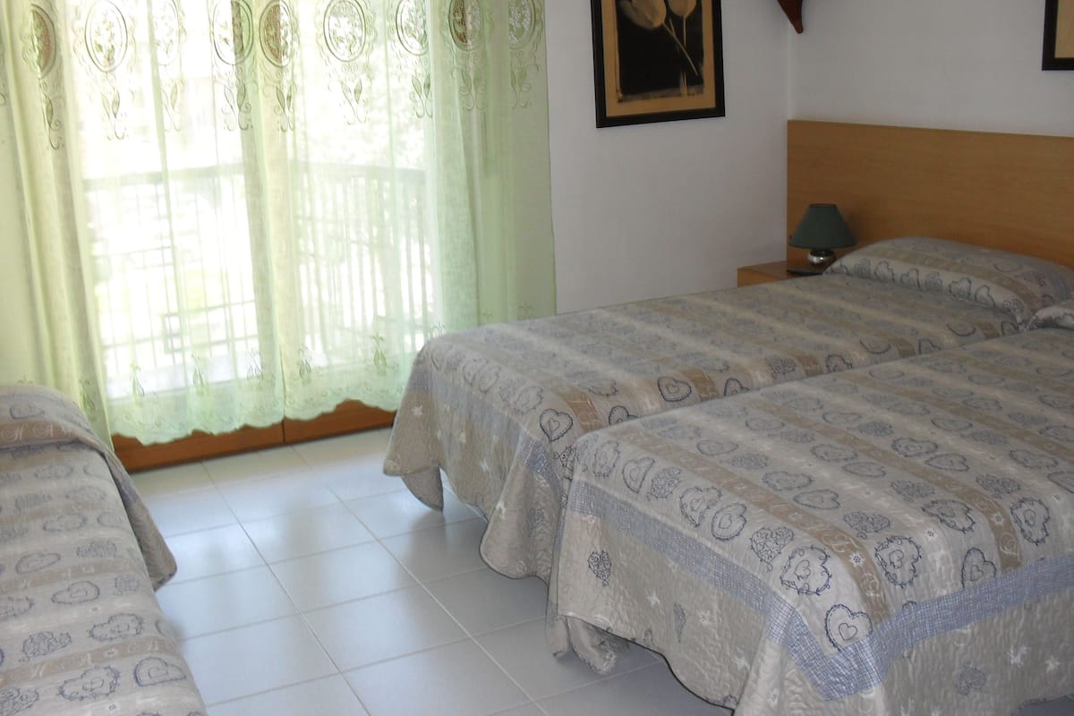 Triple Room | Free cribs/infant beds, free WiFi