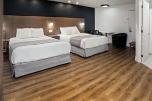 Standard Room, 2 Double Beds
