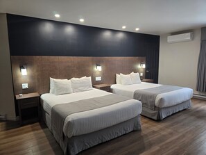 Suite Marineau | Desk, free WiFi, bed sheets - Hotel Marineau La Tuque (La Tuque)