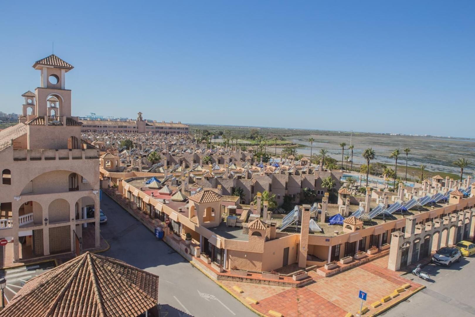Foto - Estudios Turísticos Bahia Sur