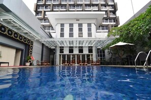 Utomhuspool