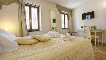 Luxury-Suite | 1 Schlafzimmer, hochwertige Bettwaren, Minibar, Zimmersafe