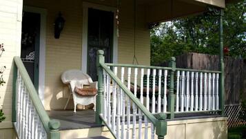 Premier House, 2 Bedrooms | Balcony