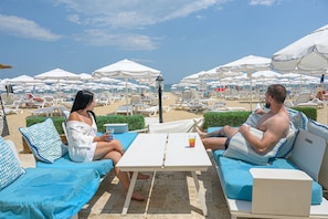 Snack bar